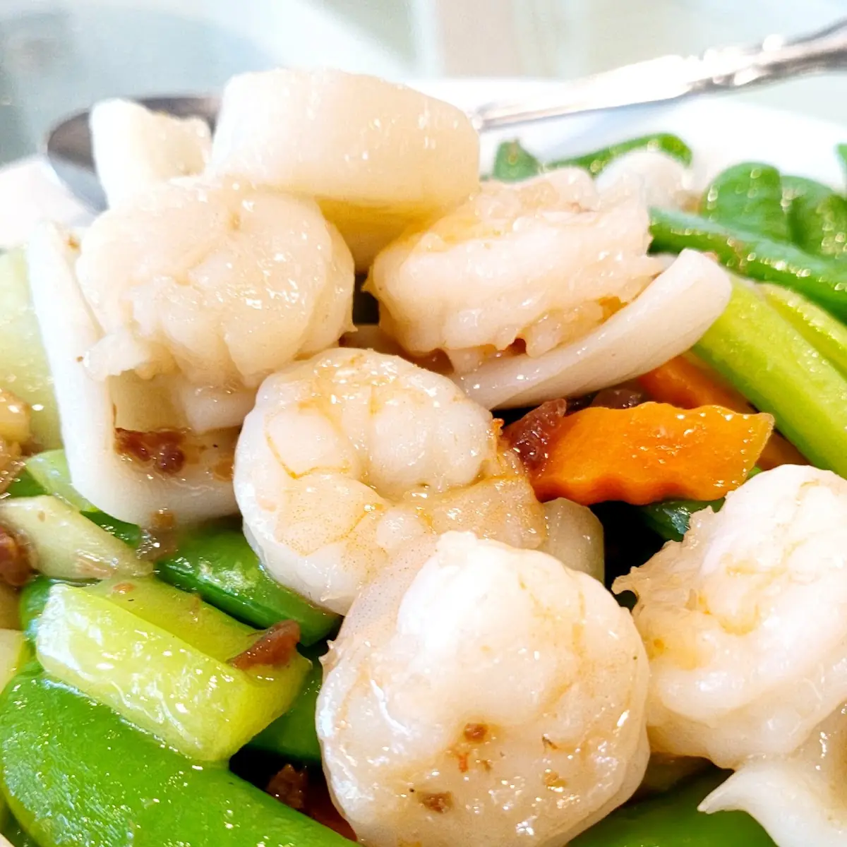 shrimp with chinese vegetables 碧绿炒虾球